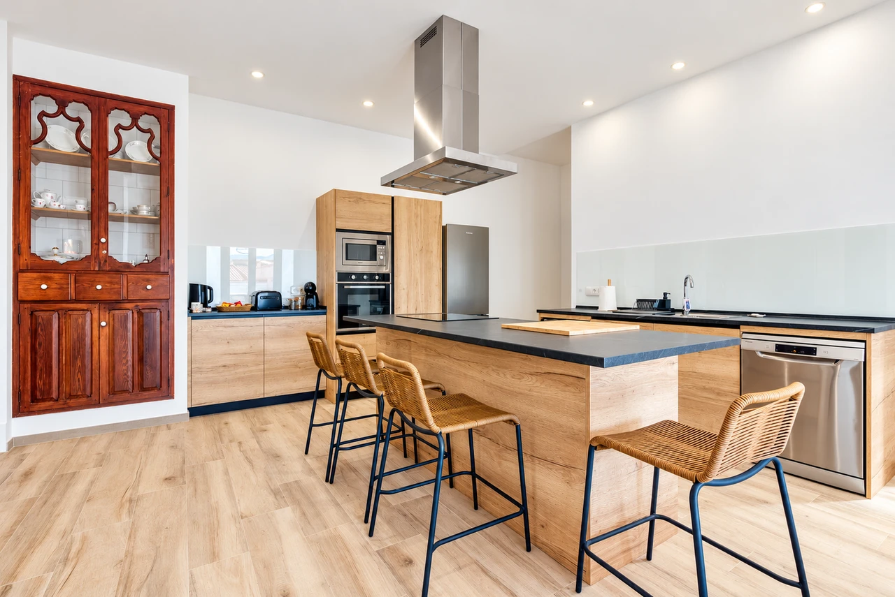 Cocina con isla — Apartamento BnB Rural