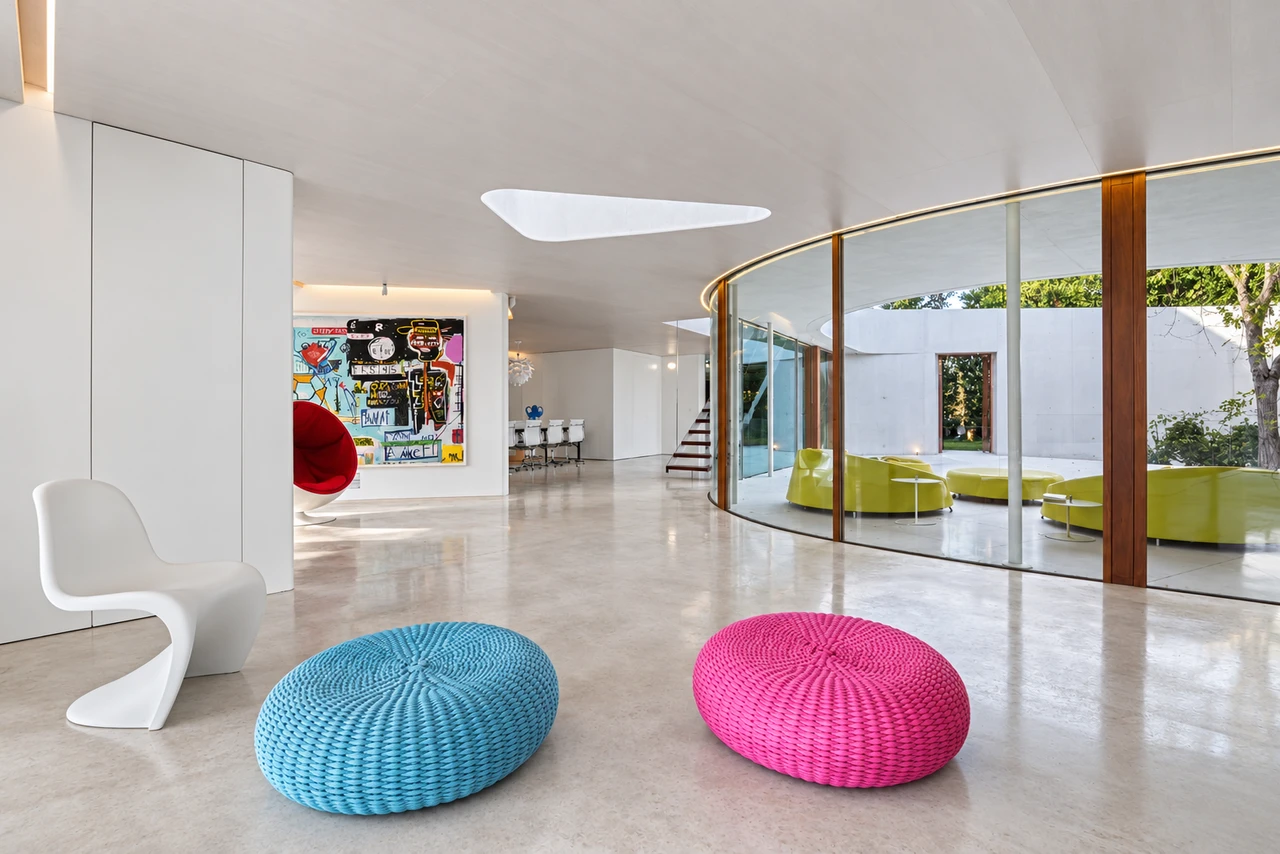 Atrio acristalado — Casa Torus