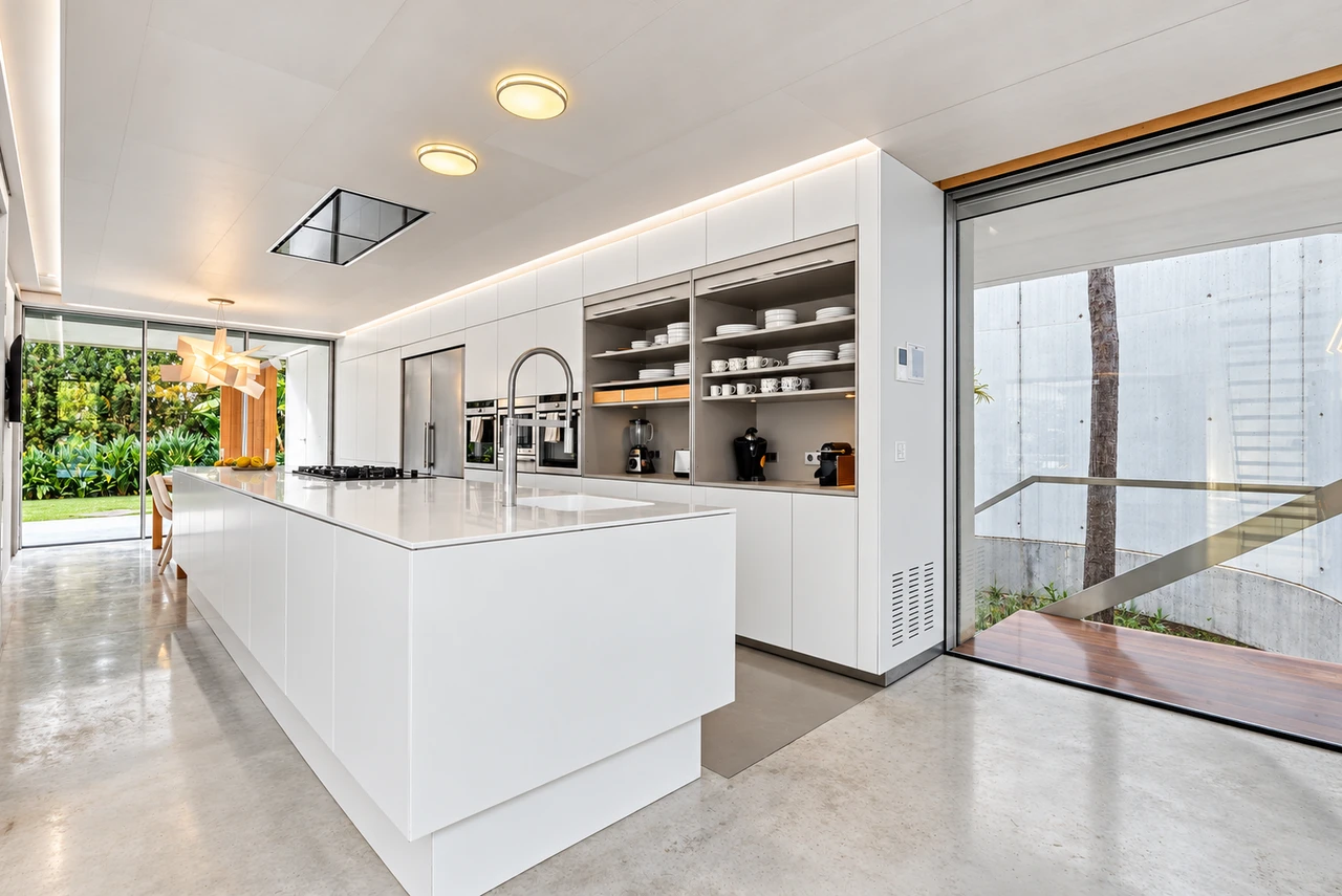 Cocina con isla — Casa Torus