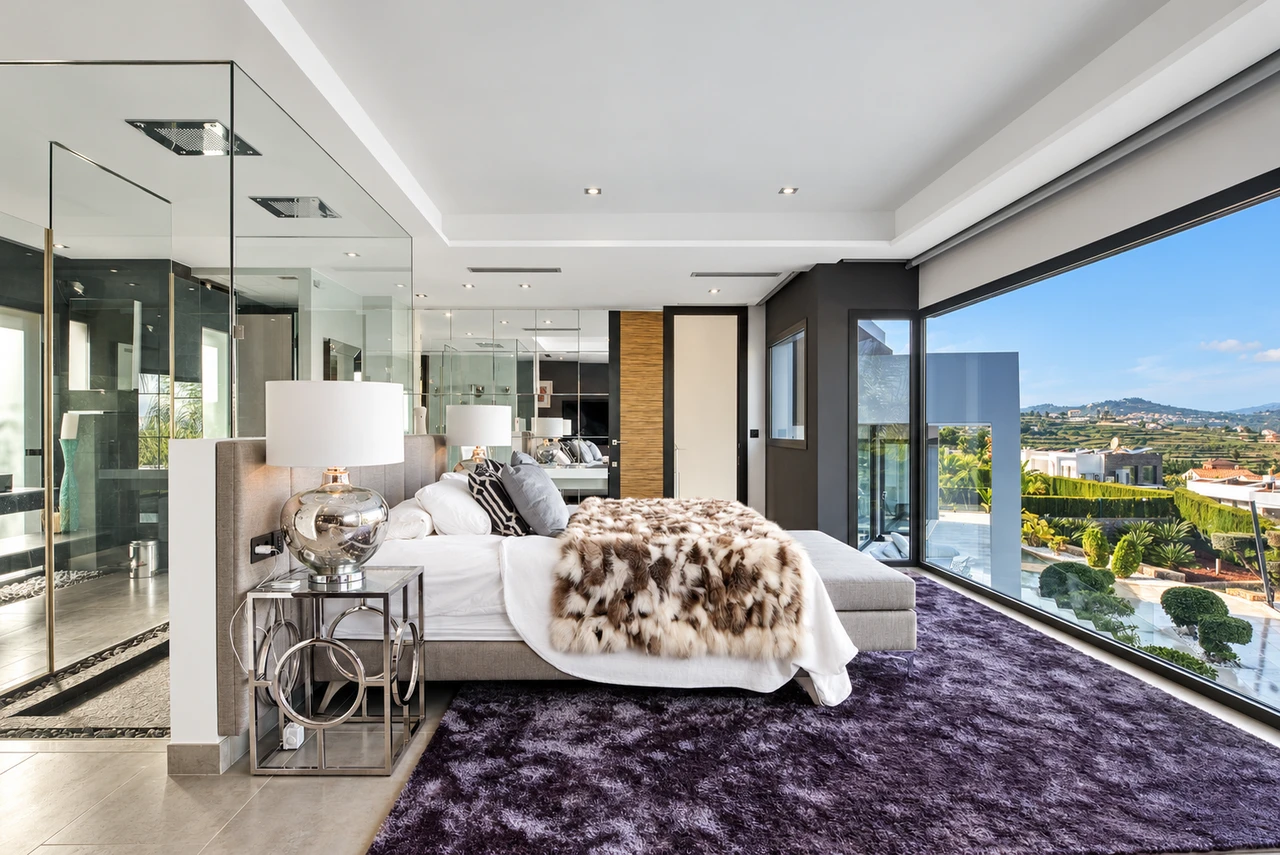 Suite con vistas — Villa contemporánea en Jávea