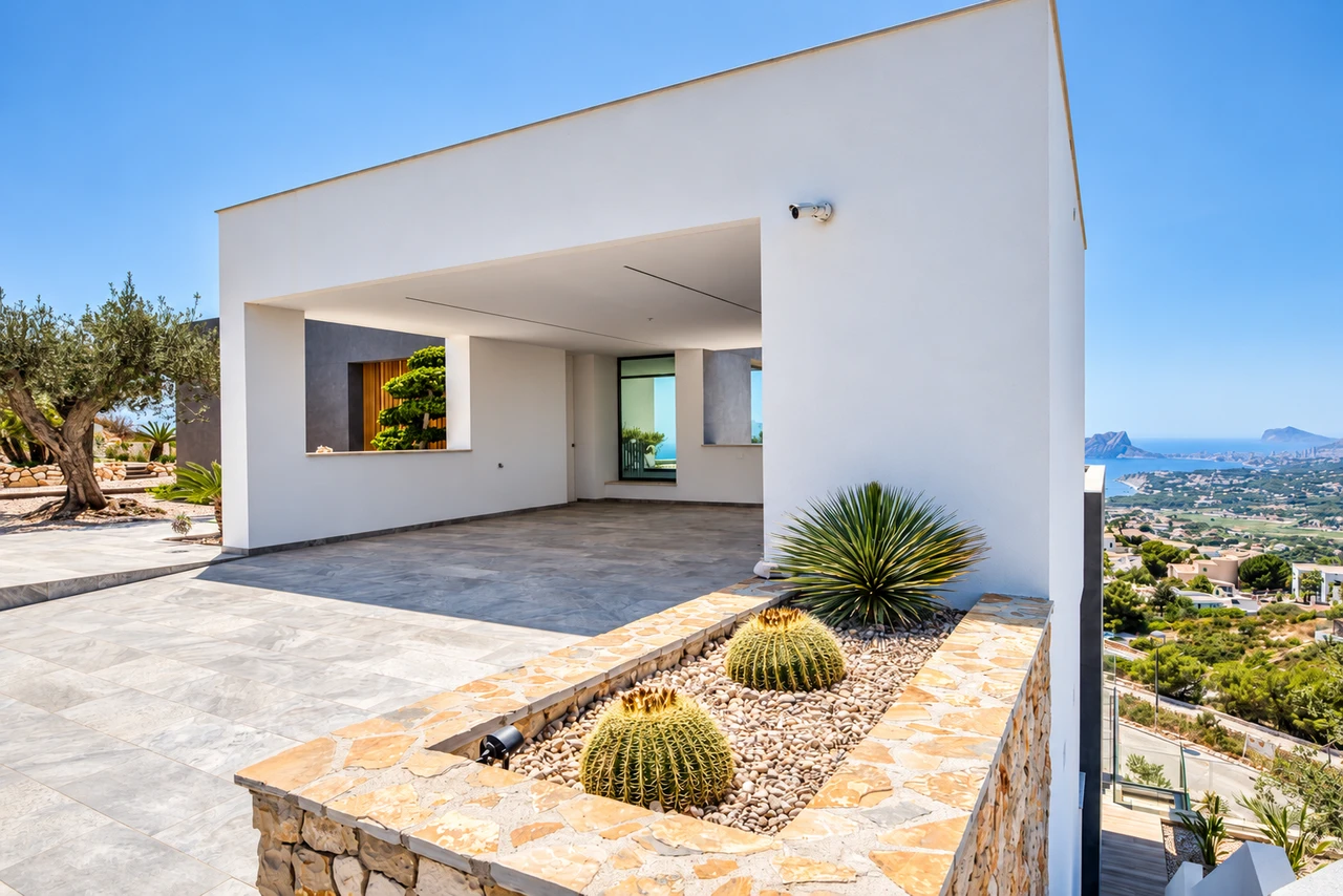 Acceso y fachada — Villa Cumbres